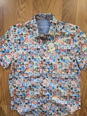 Robert Graham. Retail $188.00 Men’s Brand New Button Short Sleeve Shirt. Size L